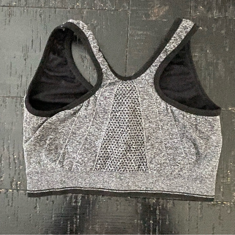 Compression Bras - Picture 10 of 12
